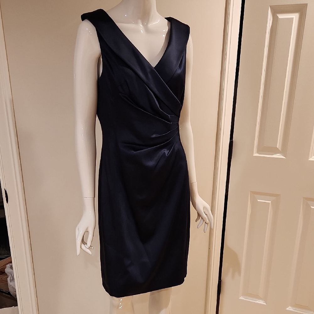 Tahari Arthur Levine Midnight Blue Satin V-Neck Evening Dress
